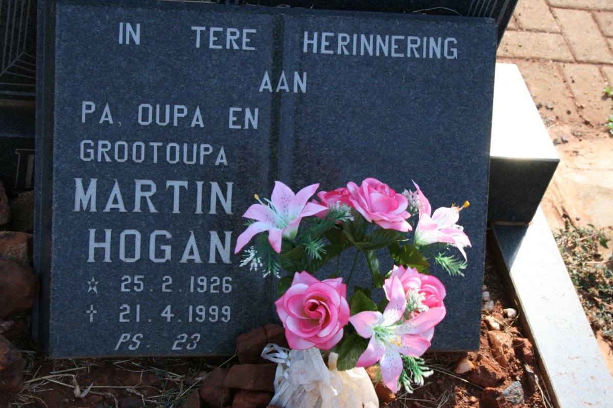 HOGAN Martin 1926-1999