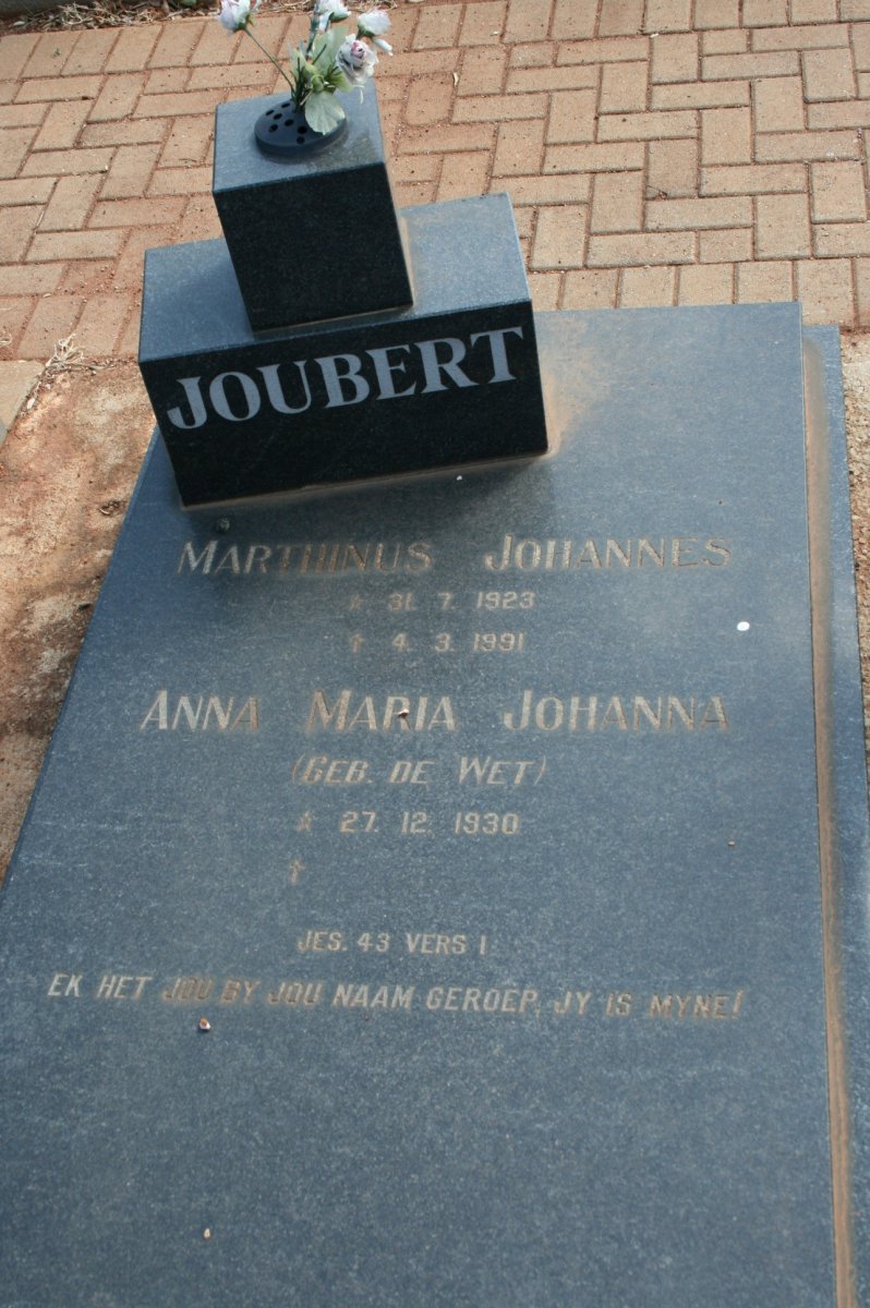 JOUBERT Marthinus Johannes 1923-1991 &amp; Anna Maria Johanna DE WET 1930-