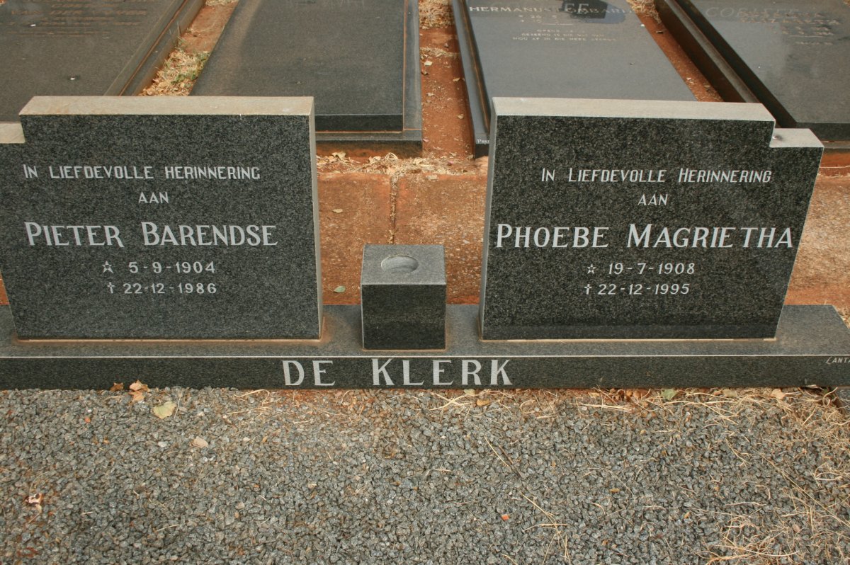 KLERK Pieter Barendse, de 1904-1986 &amp; Phoebe Magrietha 1908-1995