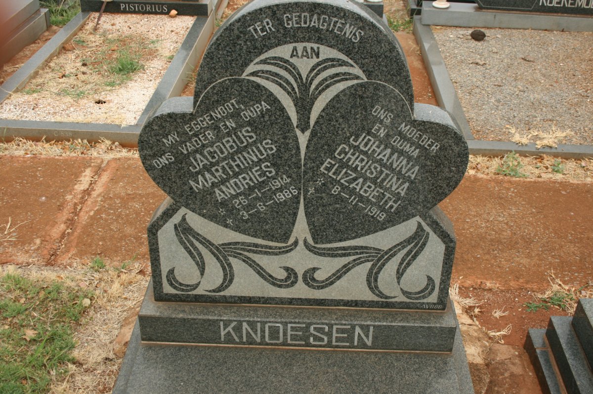 KNOESEN Jacobus Marthinus Andries 1914-1986 &amp; Johanna Christina Elizabeth 1919-