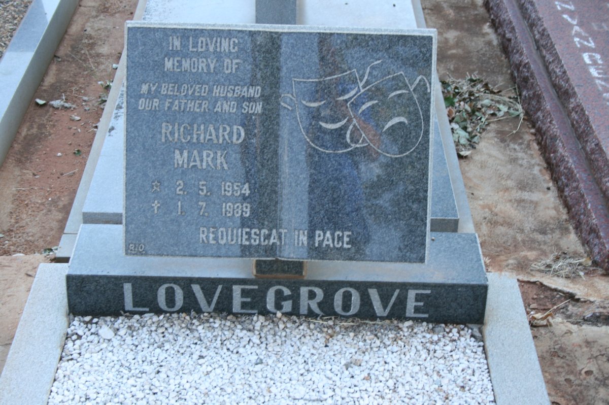LOVEGROVE Richard Mark 1954-1989