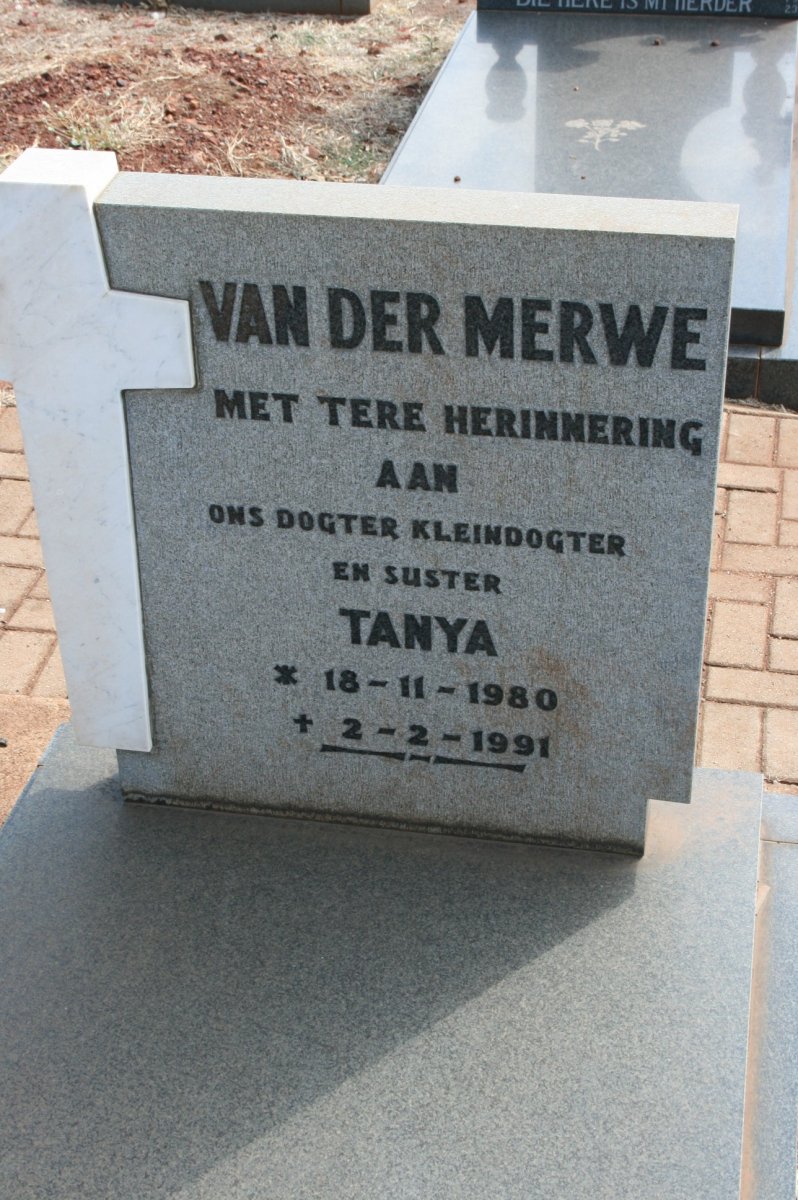 MERWE Tanya, van der 1980-1991