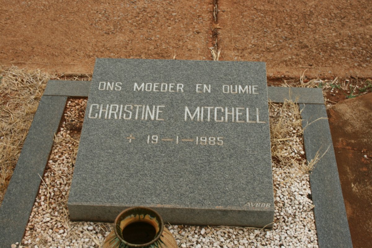 MITCHELL Christine  -1985