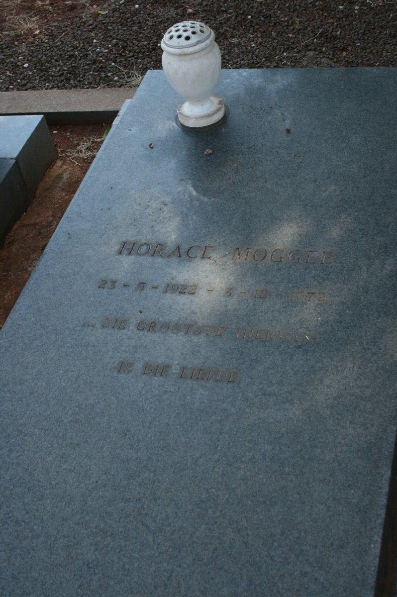 MOGGEE Horace 1922-1972