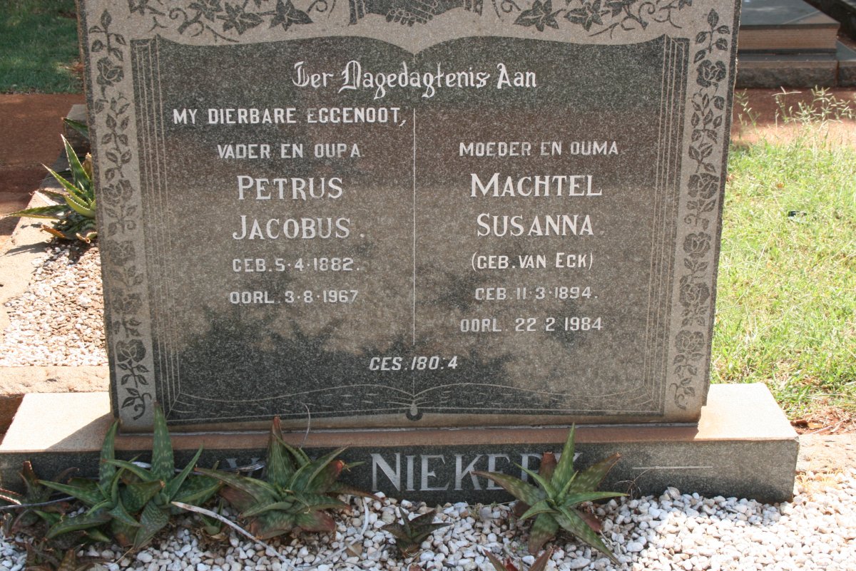 NIEKERK Petrus Jacobus, van 1882-1967 &amp; Machtel Susanna VAN ECK 1894-1984