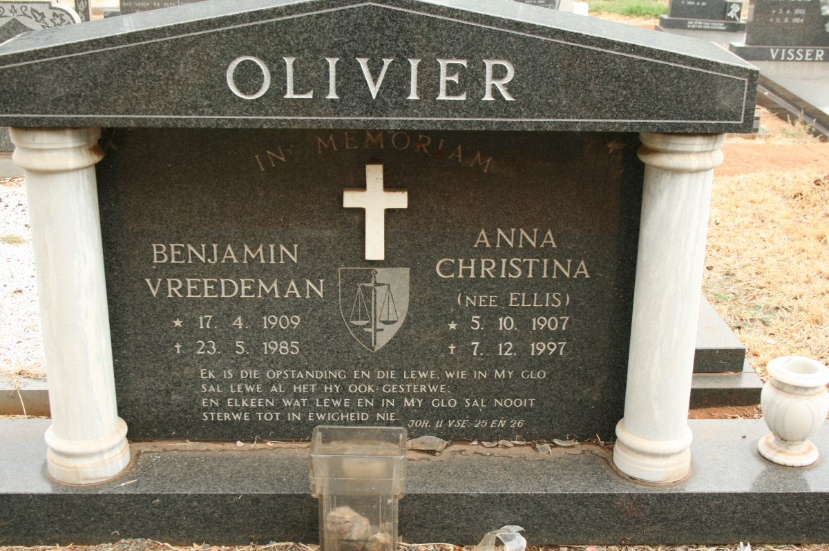 OLIVIER Benjamin Vreedeman 1909-1985 &amp; Anna Christina ELLIS 1907-1997