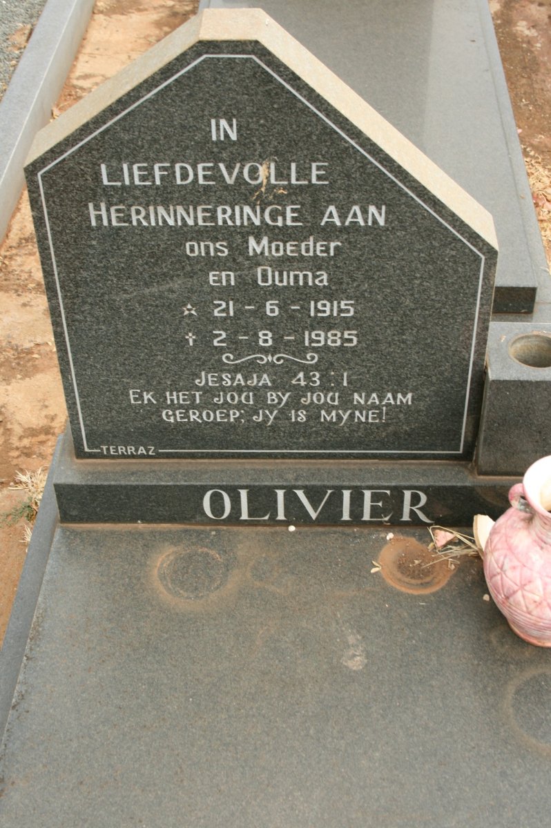 OLIVIER Ouma 1915-1985