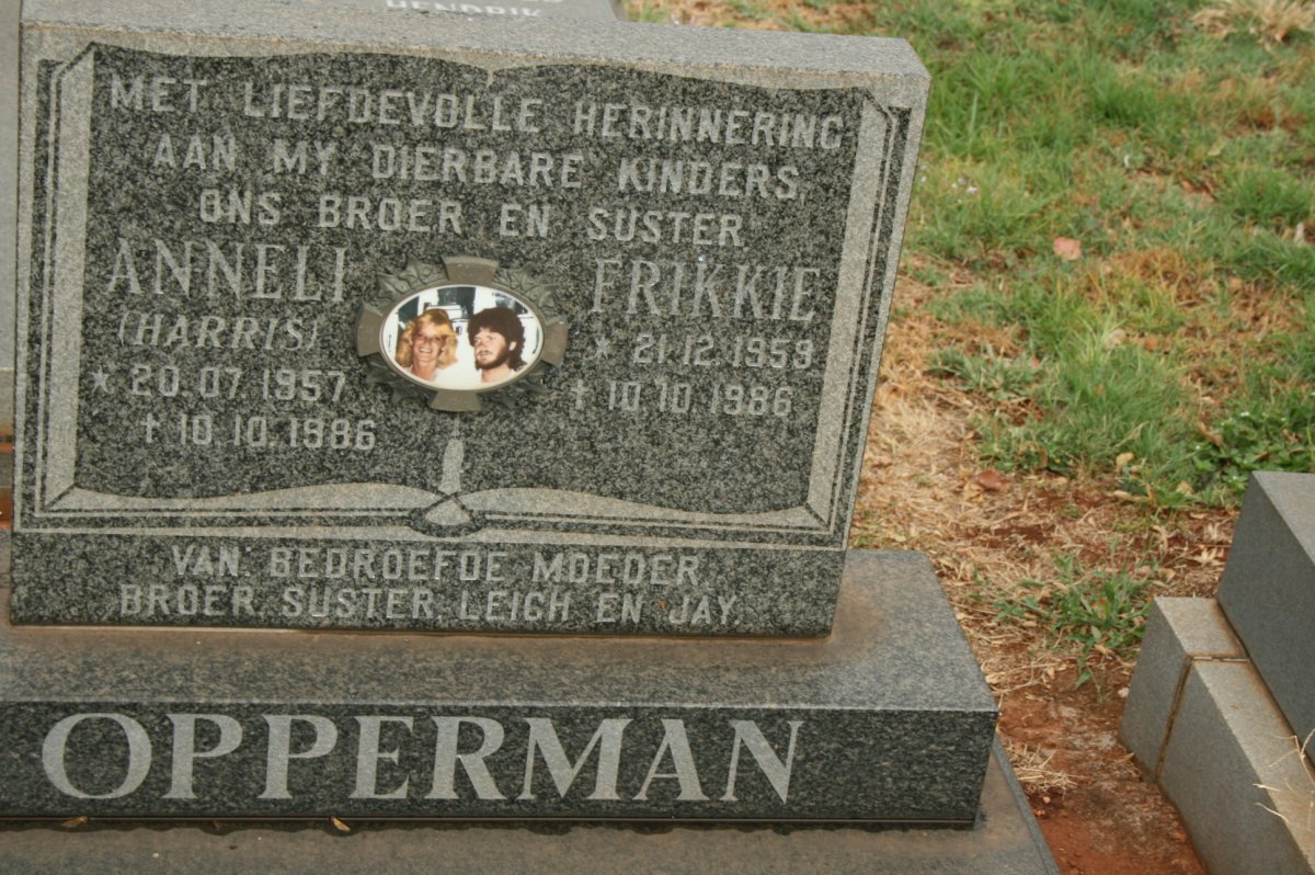 OPPERMAN Frikkie 1959-1986 &amp; Anneli HARRIS 1957-1986