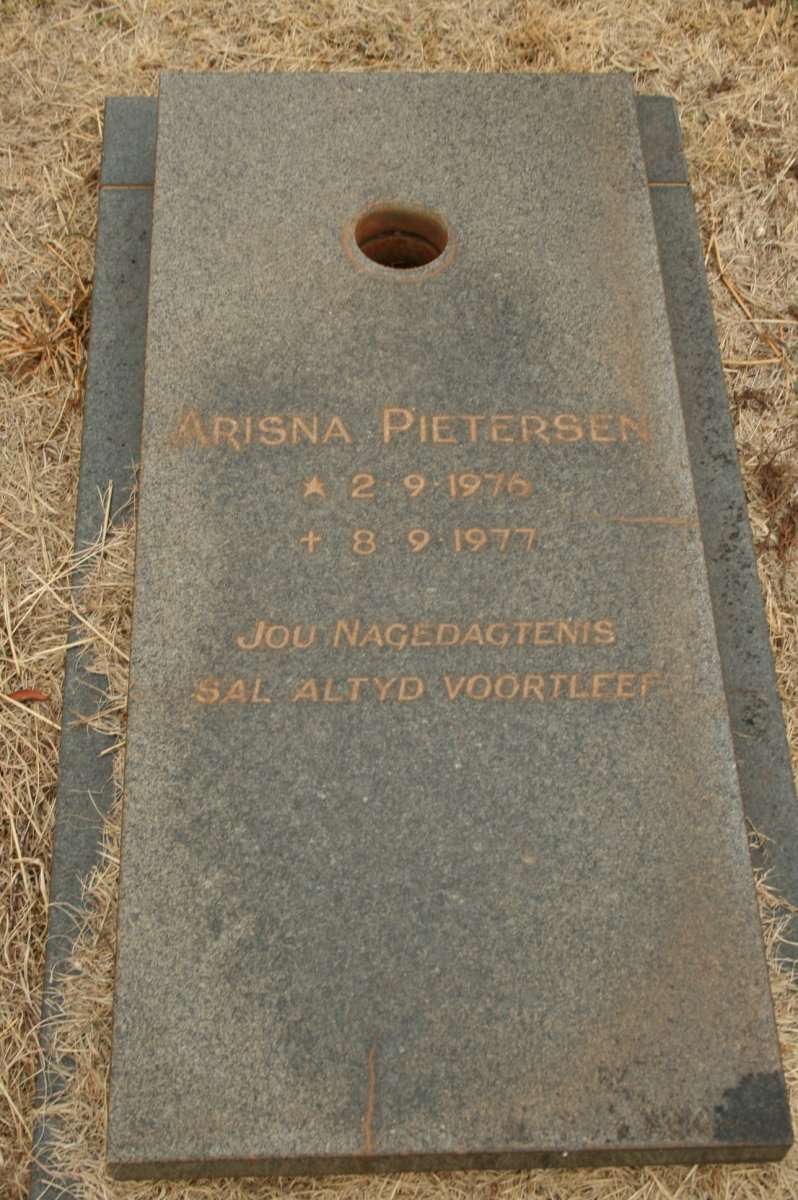 PIETERSEN Arisna 1976-1977