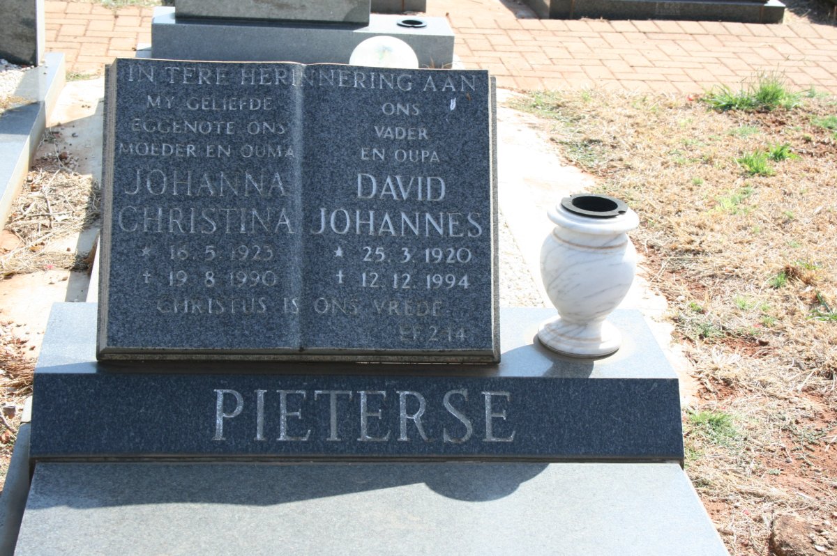 PIETERSE David Johannes 1920-1994 &amp; Johanna Christina 1923-1990