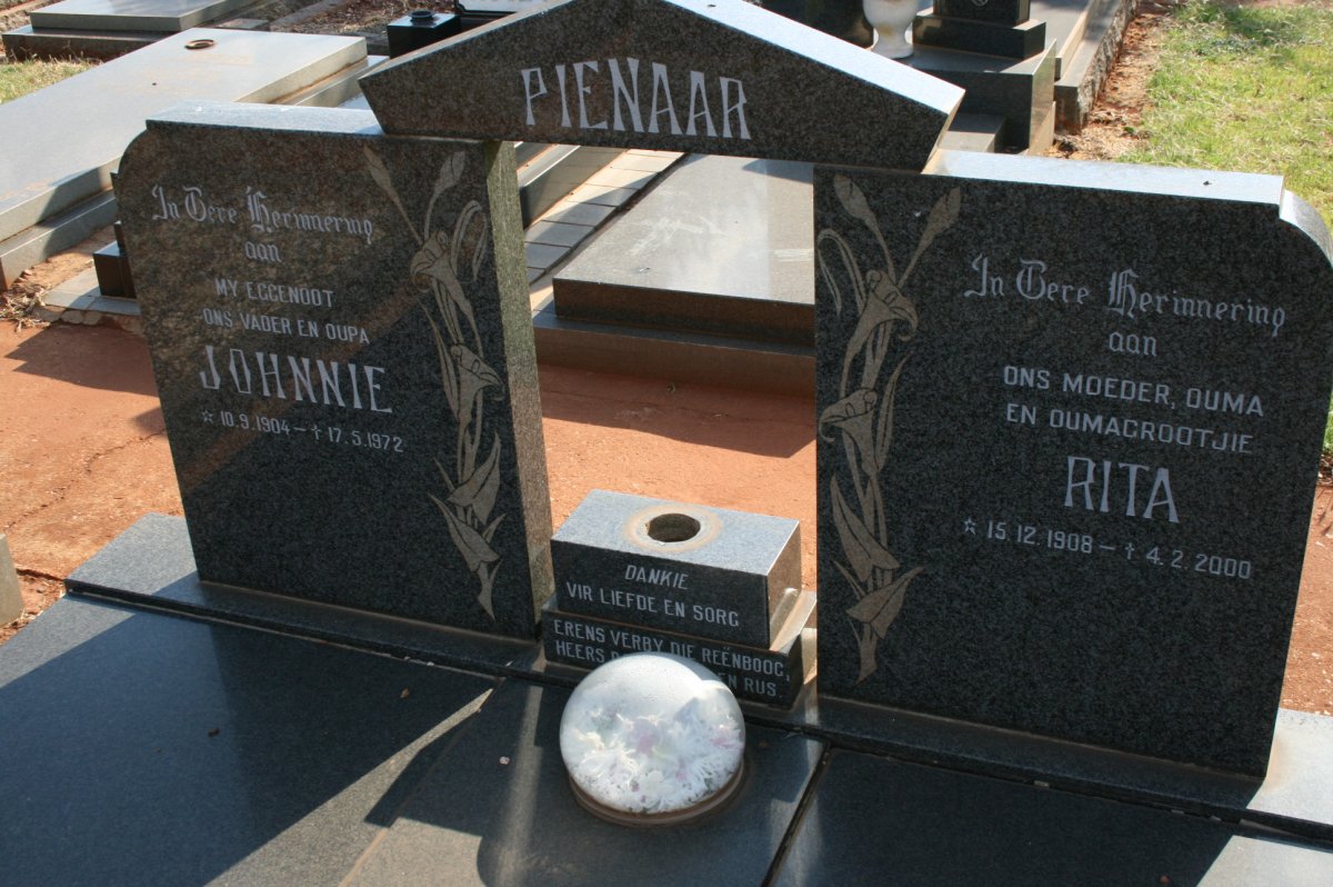 PIENAAR Johnnie 1904-1972 &amp; Rita 1908-2000