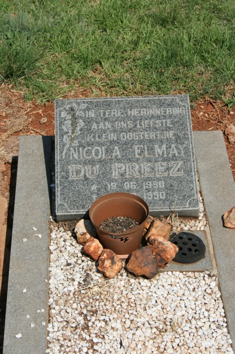 PREEZ Nicola Elmay, du 1990-1990