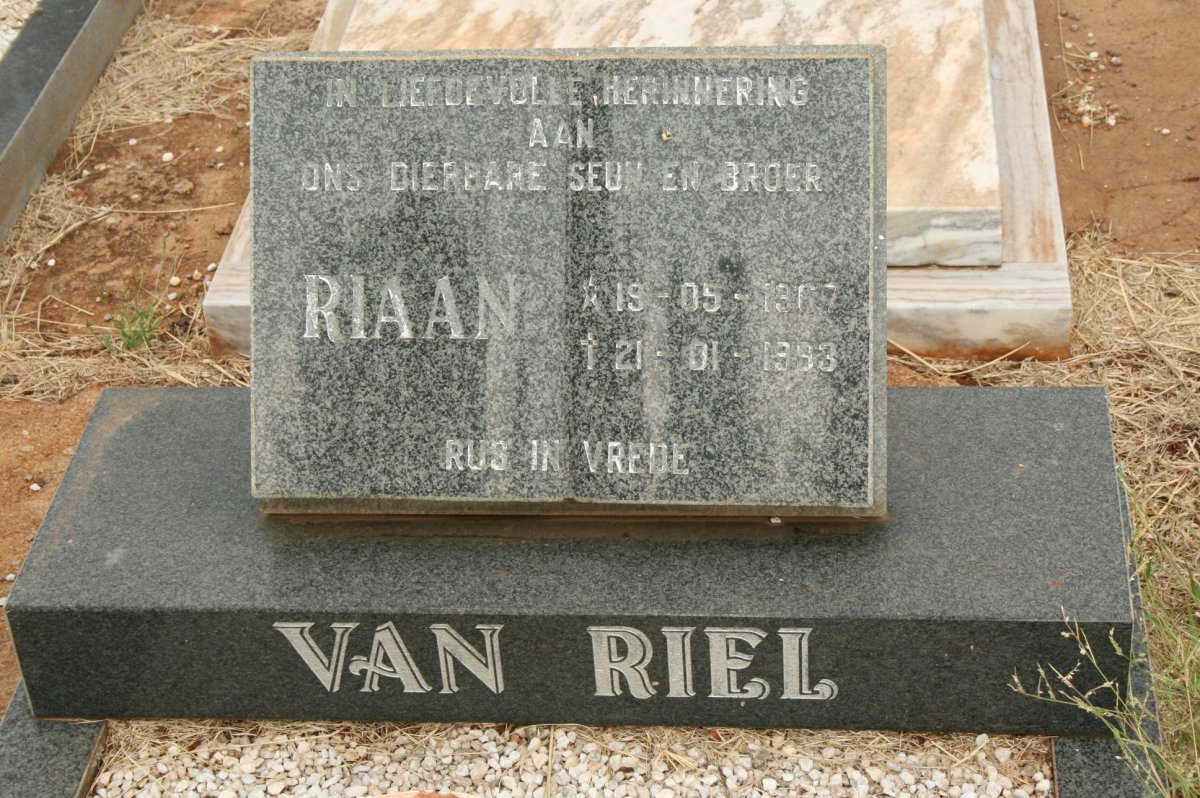 RIEL Riaan, van 1967-1993