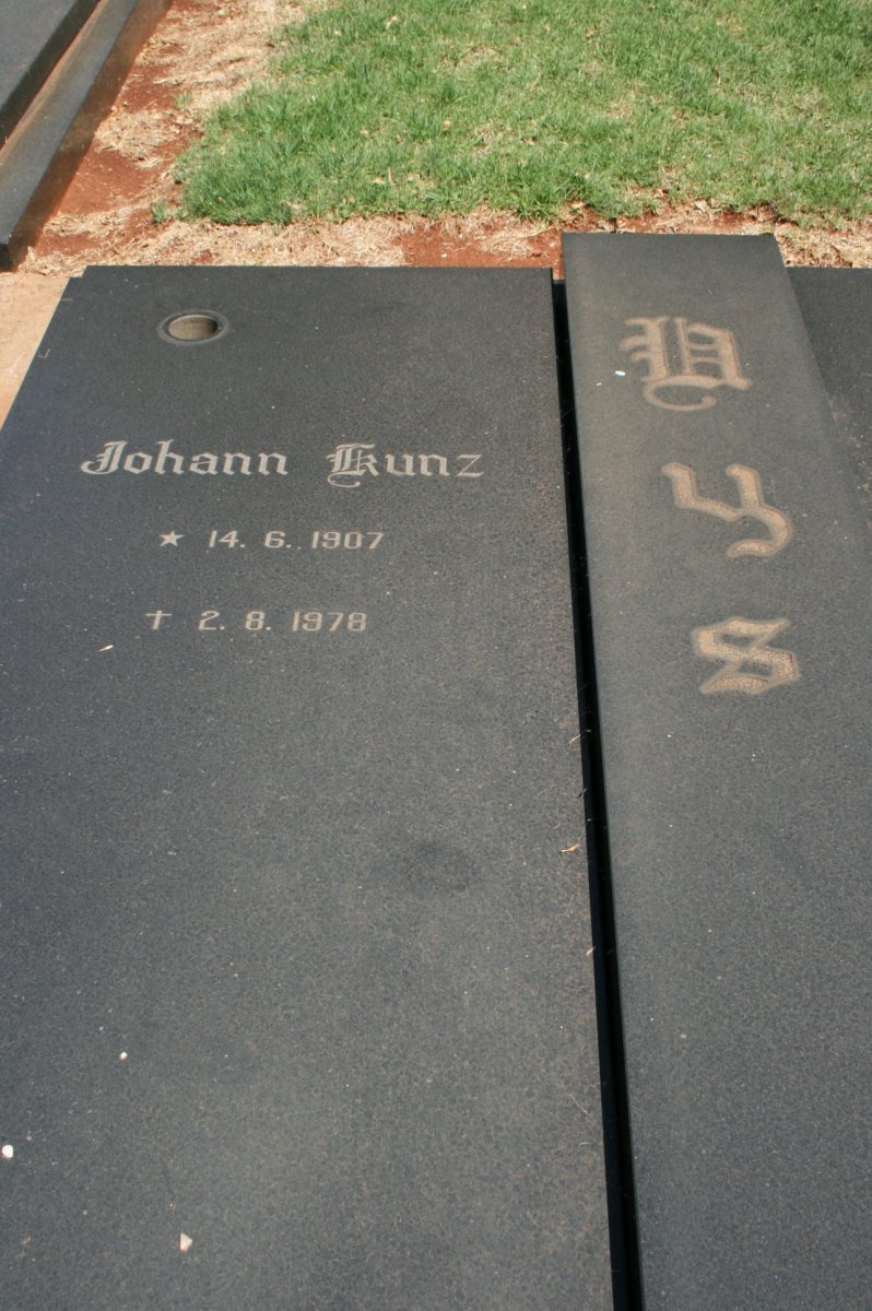 UYS Johann Kunz 1907-1978