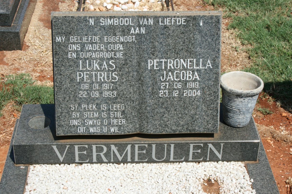VERMEULEN Lukas Petrus 1917-1993 &amp; Petronella 1919-2004