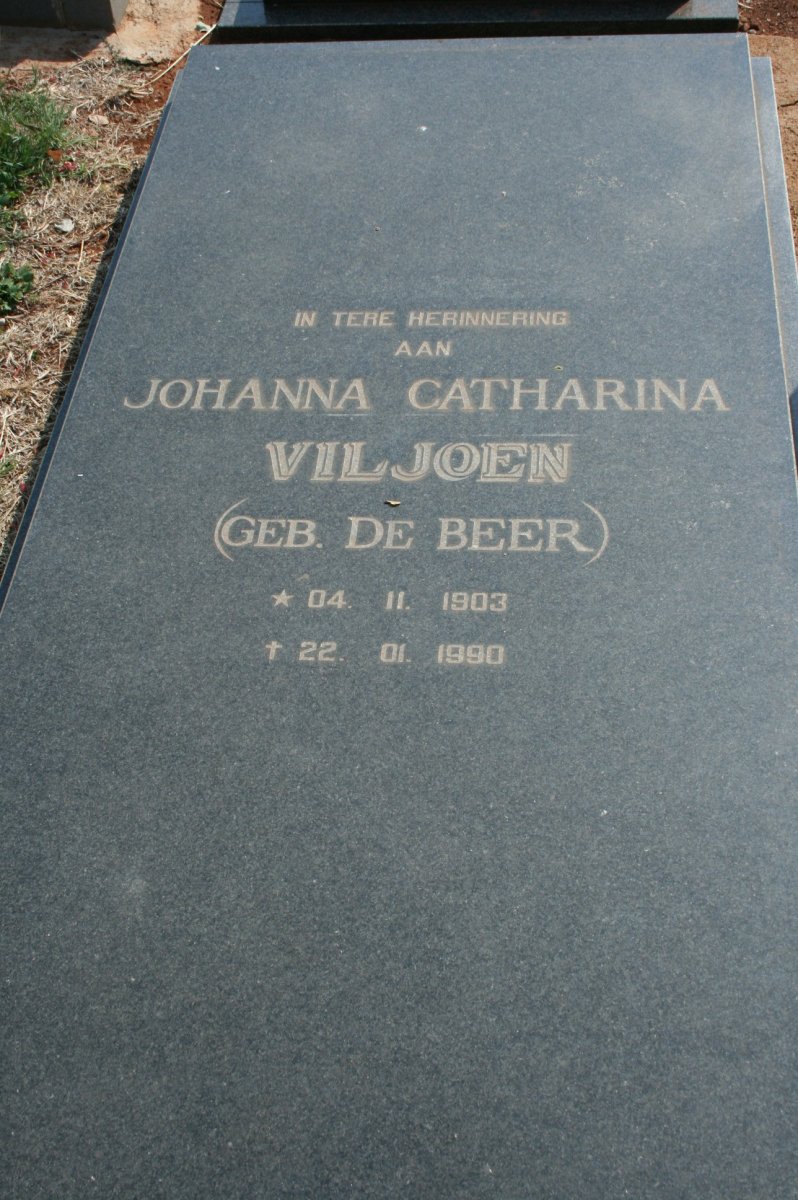 VILJOEN Johanna Catharina nee DE BEER 1903-1990