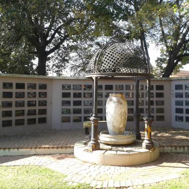 Gauteng, Pretoria, LYTTELTON MANOR, Hervormde Kerk, Gemeente Verwoerdburg, Gedenkmuur