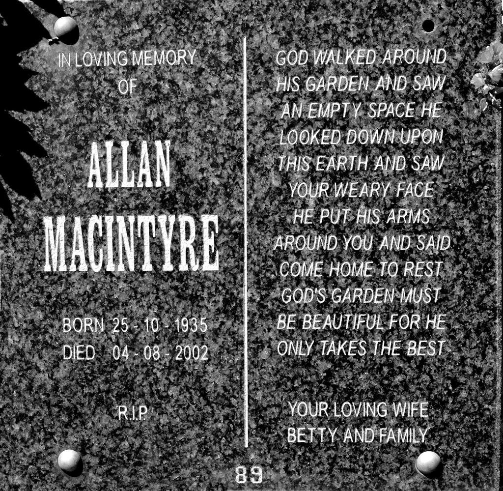 MACINTYRE Allan 1935-2002