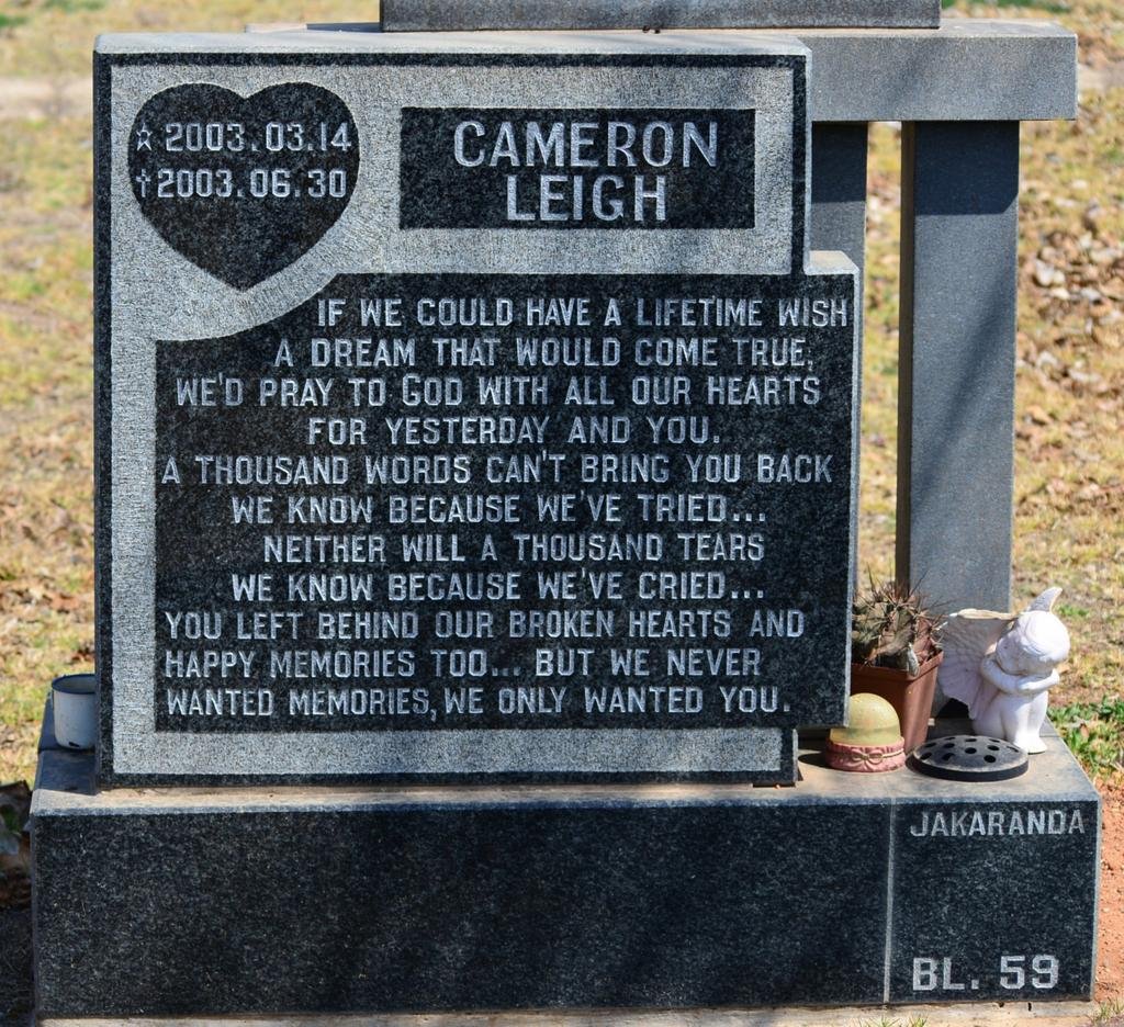 CAMERON Leigh 2003-2003