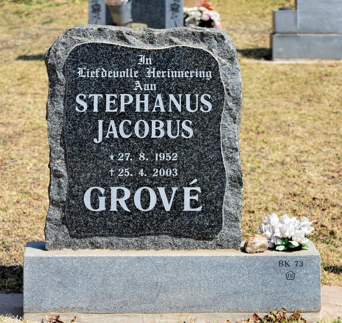 GROVÉ Stephanus Jacobus 1952-2003
