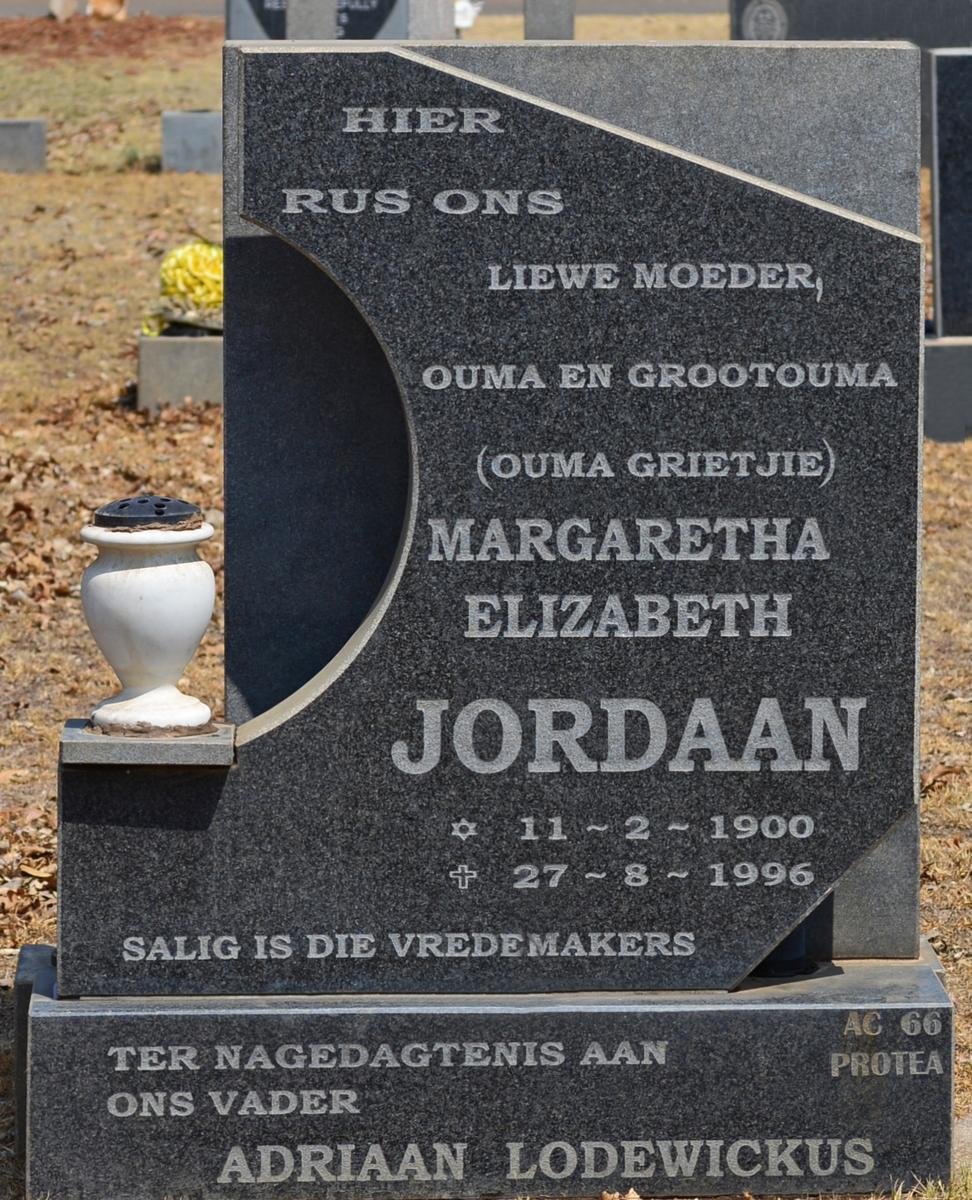 JORDAAN Adriaan Lodewickus &amp; Margaretha Elizabeth 1900-1996