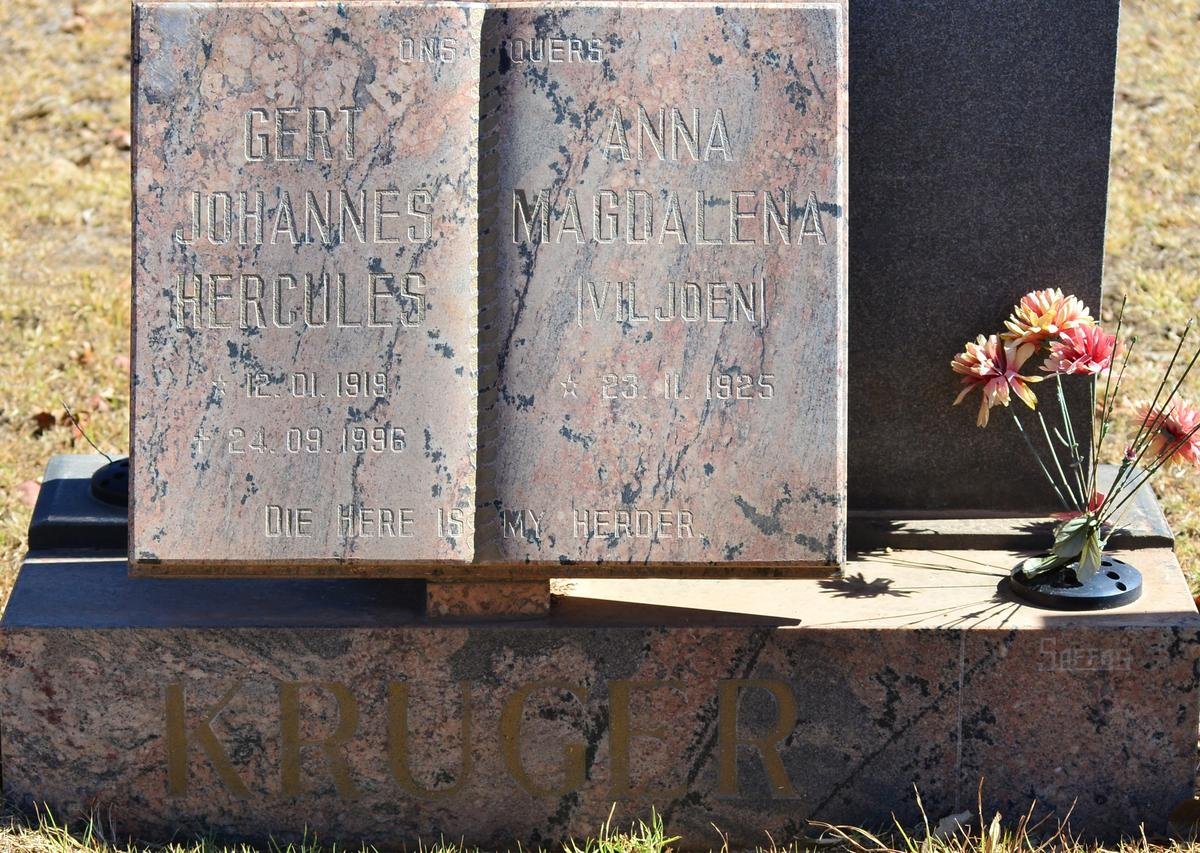 KRUGER Gert Johannes Hercules 1919-1996 &amp; Anna Magdalena VILJOEN 1925-