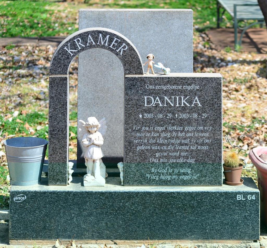 KRAMER Danika 2003-2003