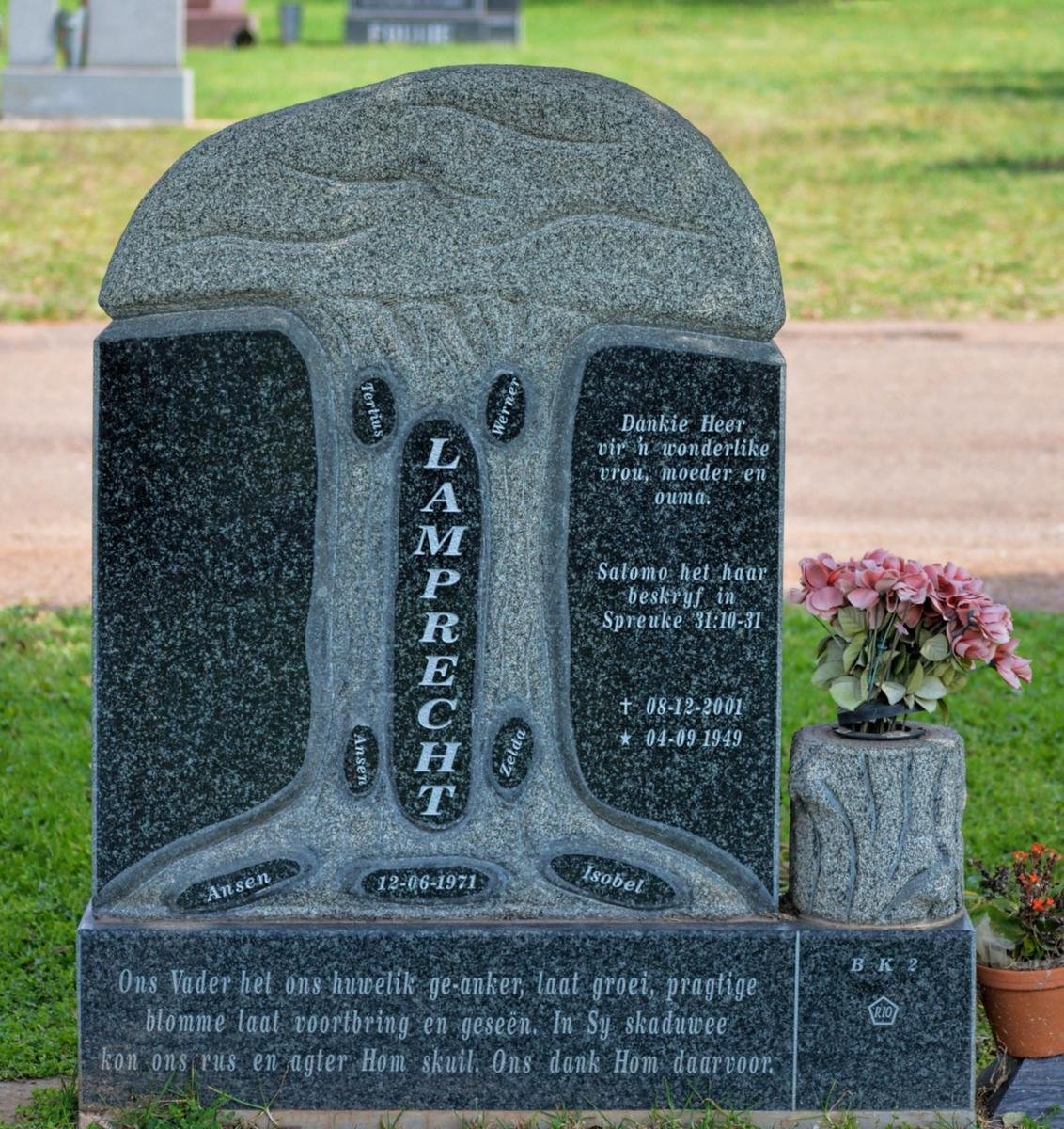 LAMPRECHT Isobel 1949-2001