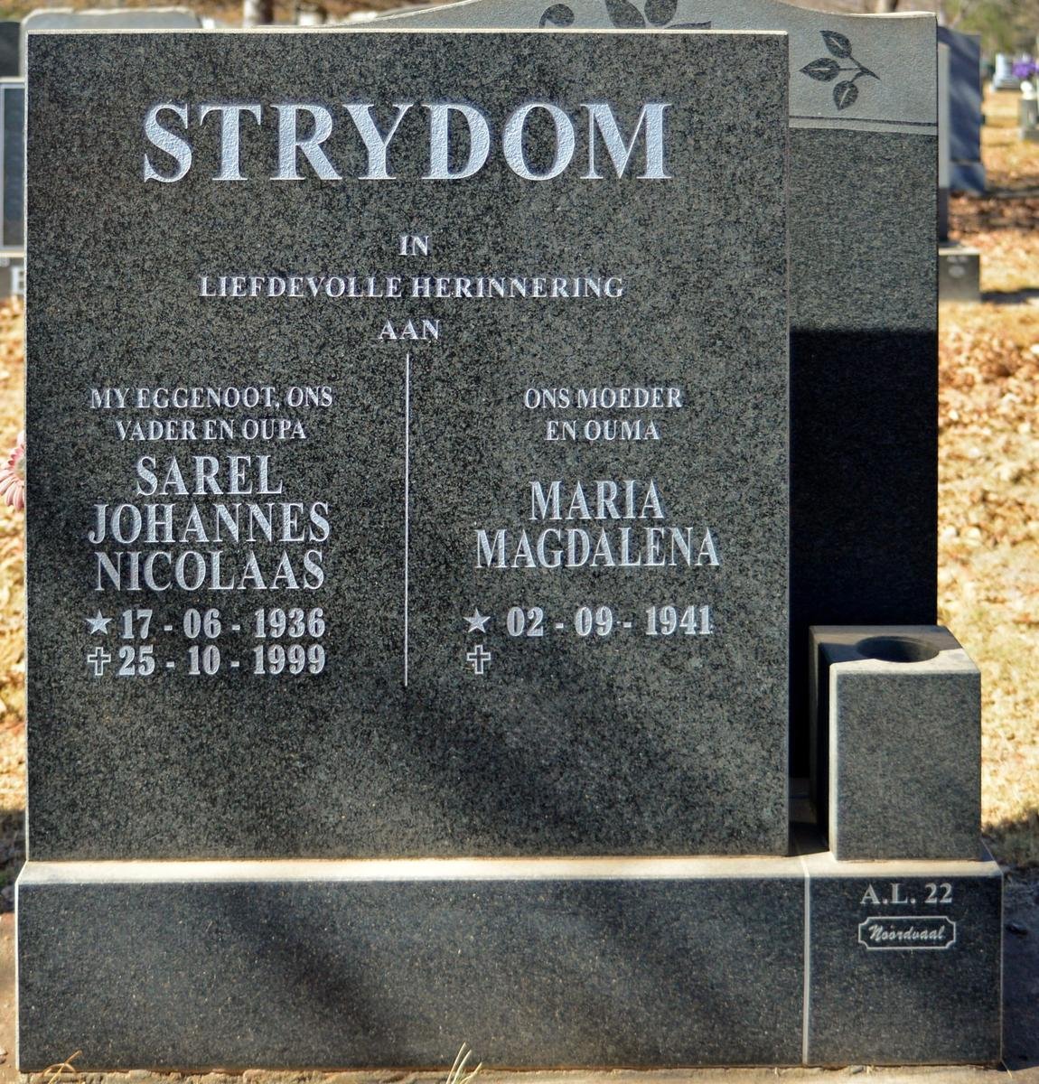 STRYDOM Sarel Johannes Nicolaas 1936-1999 &amp; Maria Magdalena 1941-