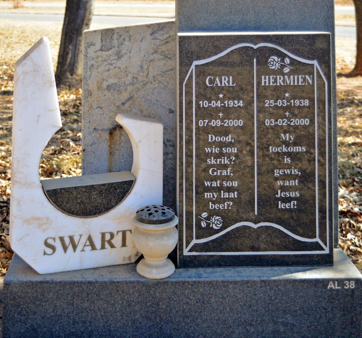 SWART Carl 1934-2000 &amp; Hermien 1938-2000