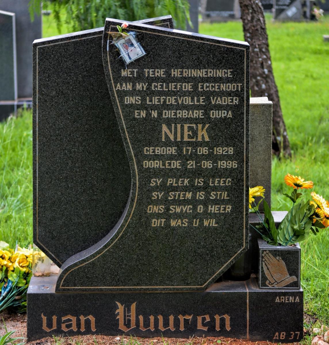 VUUREN Niek, van 1928-1996