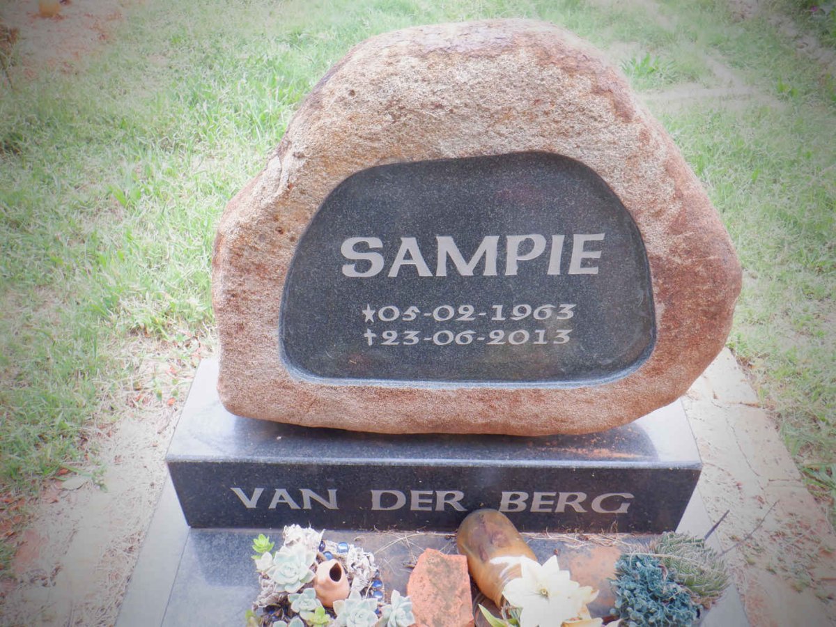 BERG Sampie, van der 1963-2013