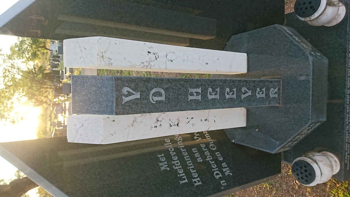 HEEVER Johan, v.d. 1941- &amp; Lenie 1944-2005