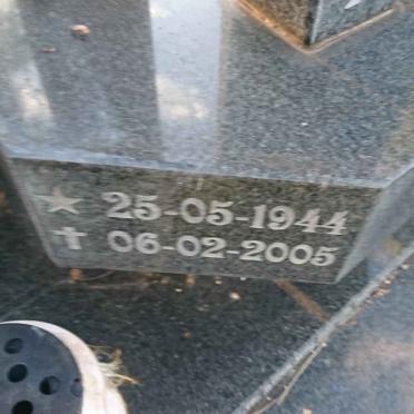 HEEVER Johan, v.d. 1941- &amp; Lenie 1944-2005
