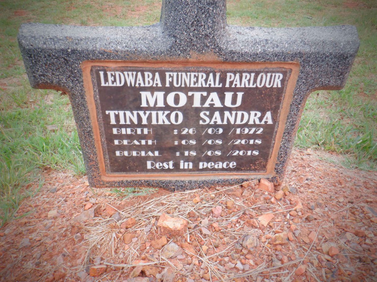 MOTAU Tinyiko Sandra 1972-2018