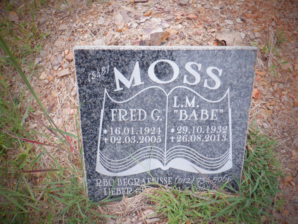 MOSS Fred G. 1924-2005 &amp; L.M. 1932-2013