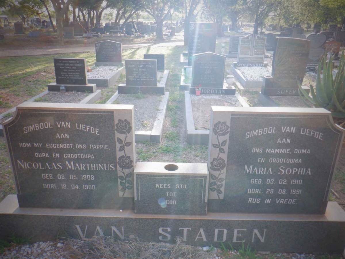 STADEN Nicolaas Marthinus, van 1908-1980 &amp; Maria Sophia 1910-1991