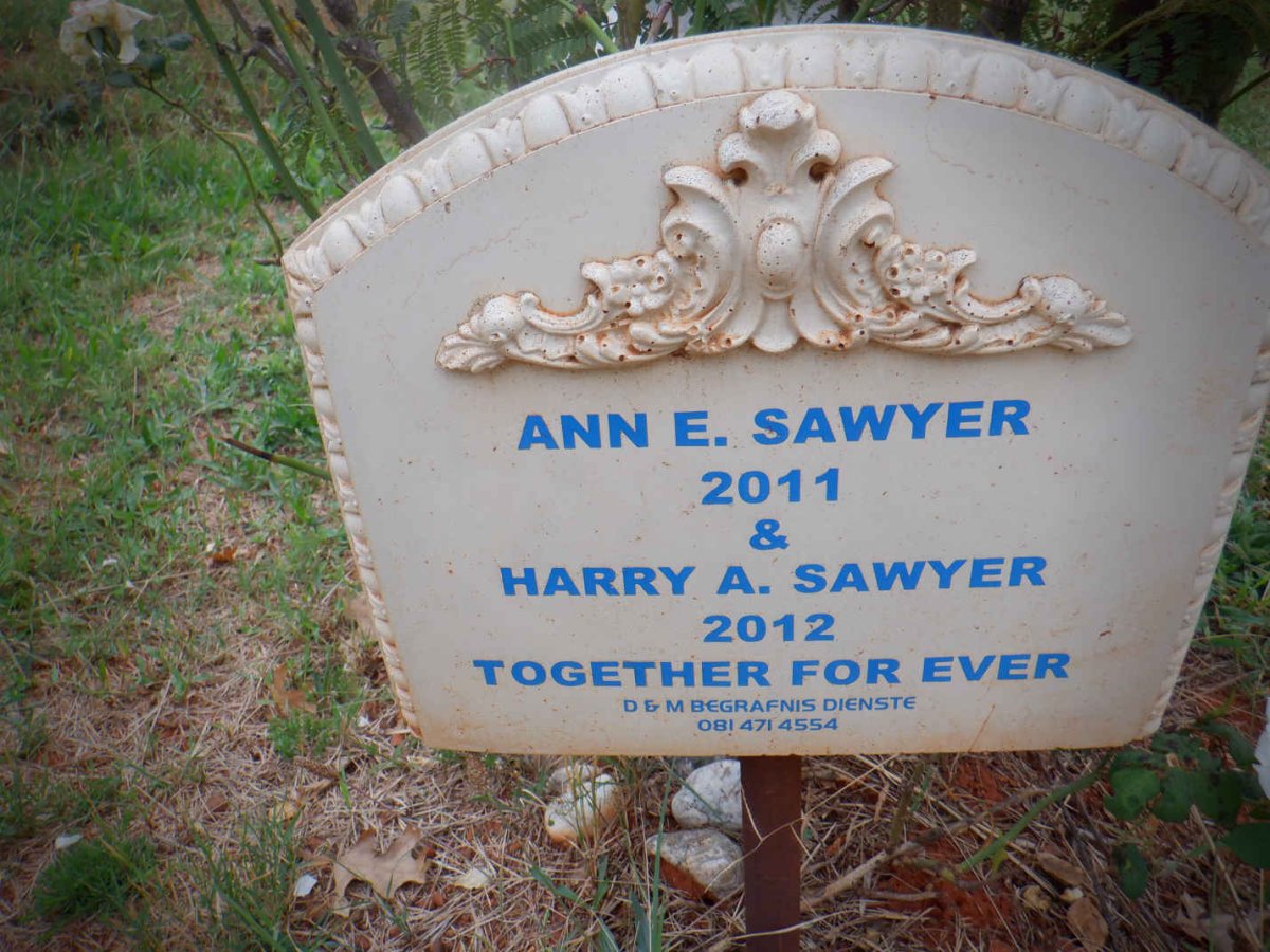 SAWYER Harry A. -2012 &amp; Ann E. -2011