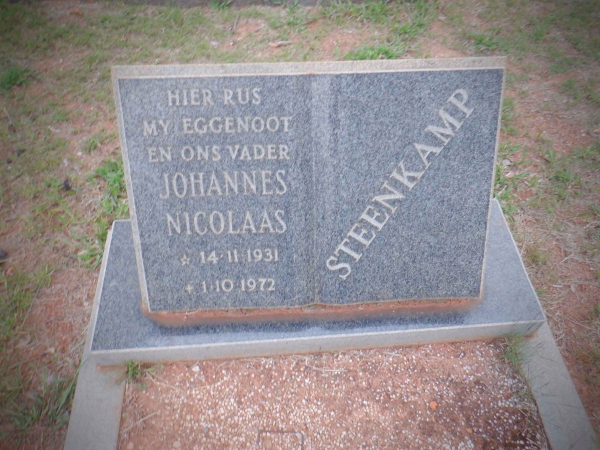 STEENKAMP Johannes Nicolaas 1931-1972