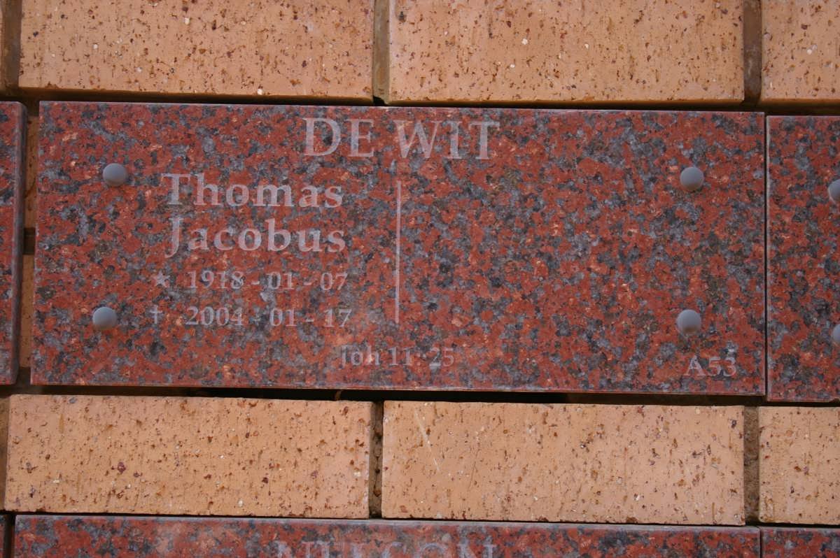 WIT Thomas Jacobus, de 1918-2004
