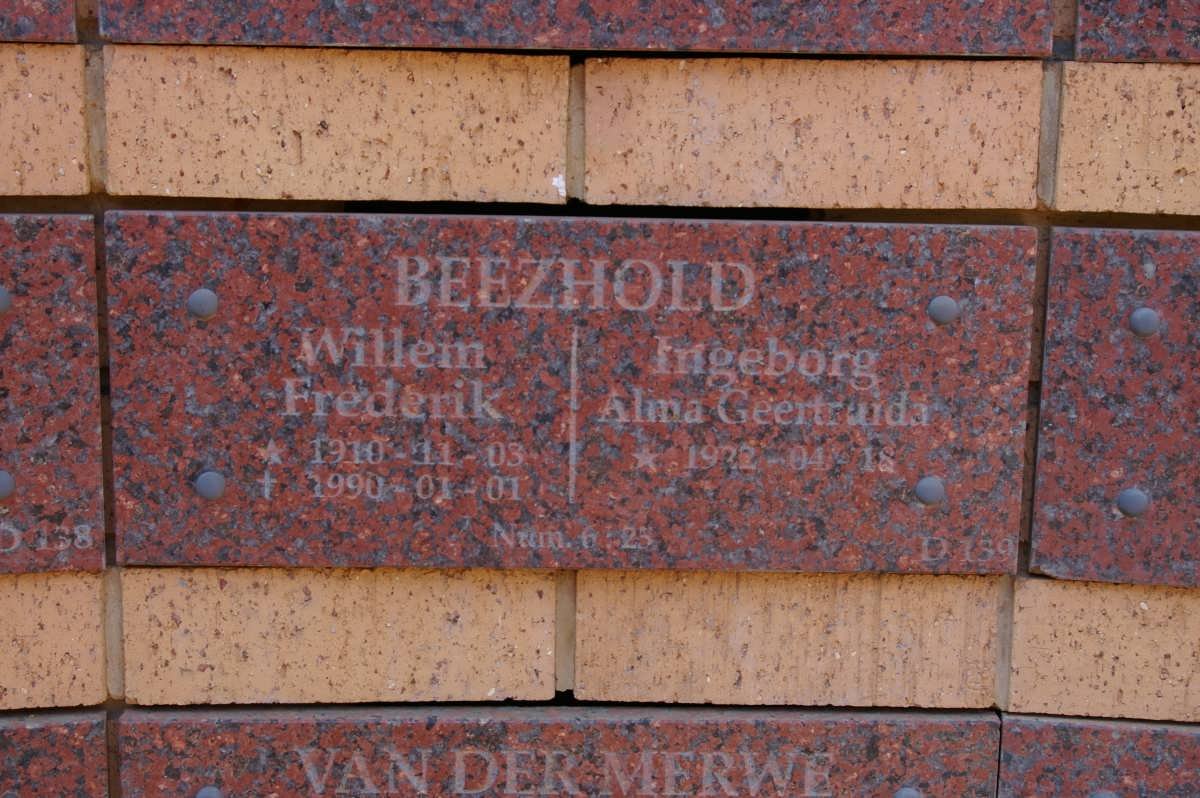 BEEZHOLD Willem Frederik 1910-1990 &amp; Ingeborg Alina Geertruida 1922-