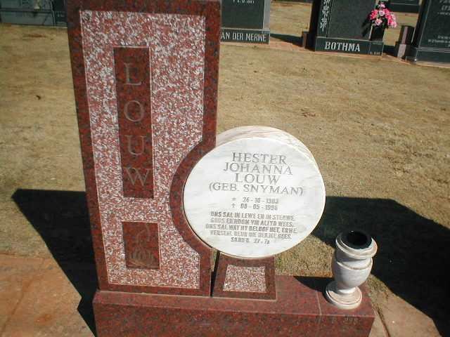 LOUW Hester Johanna nee SNYMAN 1903-1998
