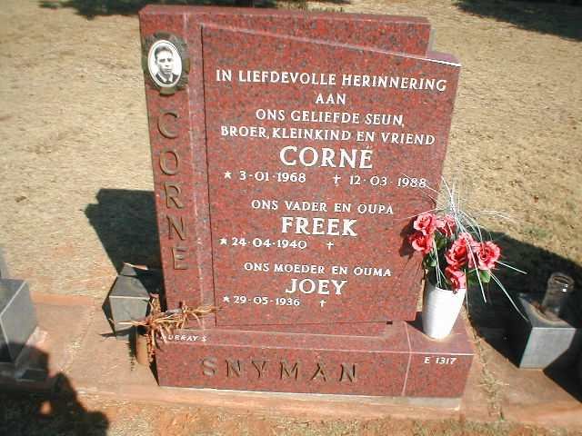SNYMAN Freek 1940- &amp; Joey 1936- :: SNYMAN Corné 1968-1988