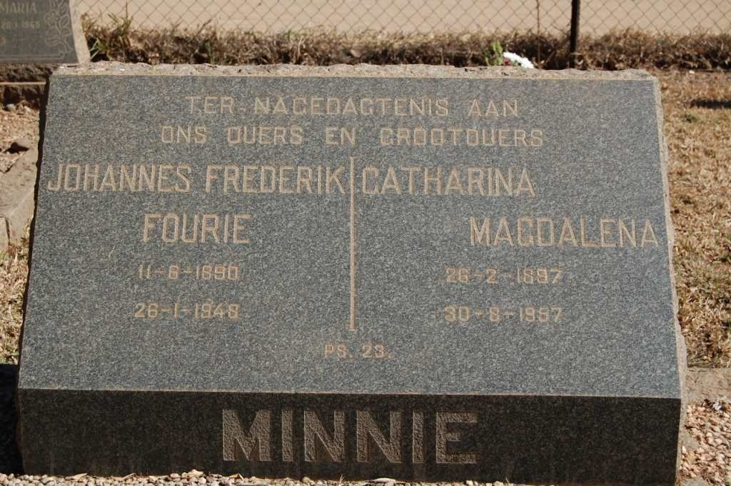 MINNIE Johannes Frederik Fourie 1890-1948 &amp; Catharina Magdalena 1897-1987
