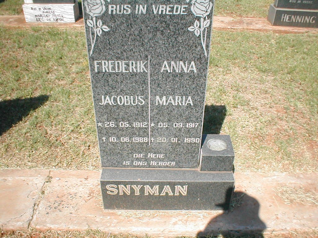 SNYMAN Frederik Jacobus 1912-1988 &amp; Anna Maria 1917-1990