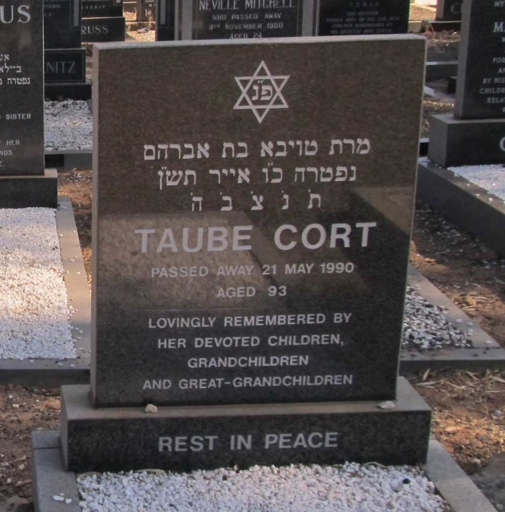 CORT Taube -1990
