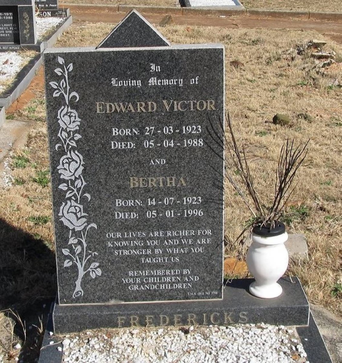 FREDERICKS Edward Victor 1923-1988 &amp; Bertha 1923-1996