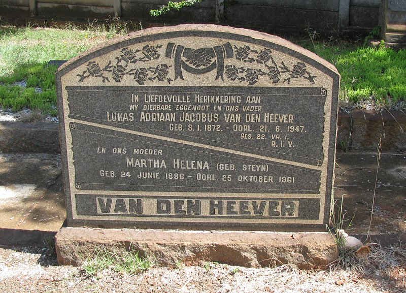 HEEVER Lukas Adriaan Johannes, van den 1872-1947 &amp; Martha Helena STEYN 1886-1961