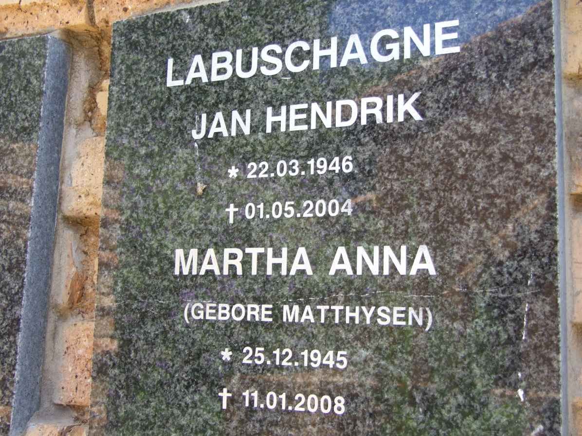 LABUSCHAGNE Jan Hendrik 1946-2004 &amp; Martha Anna MATTHYSEN 1945-2008