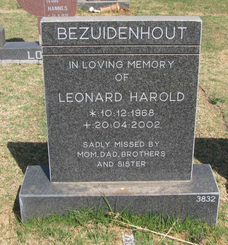 BEZUIDENHOUT Leonard Harold 1968-2002